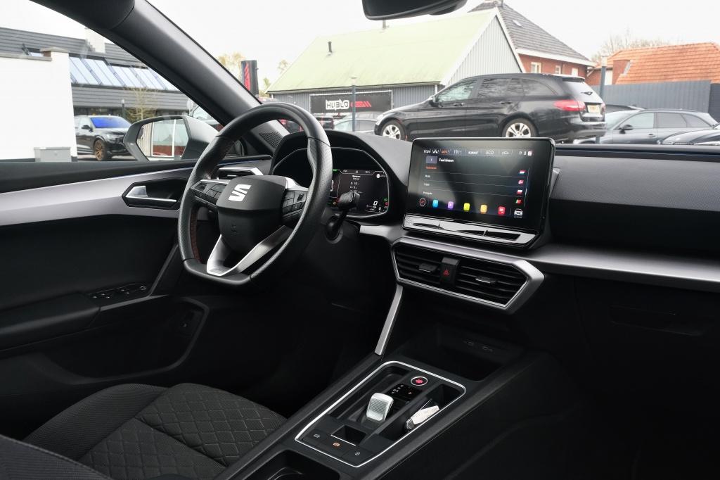 SEAT Leon 1.4 TSI eHy. PHEV FR Pano, Sfeerverl. Camera., Automaat, Gebruikt, Zwart, 4 cilinders