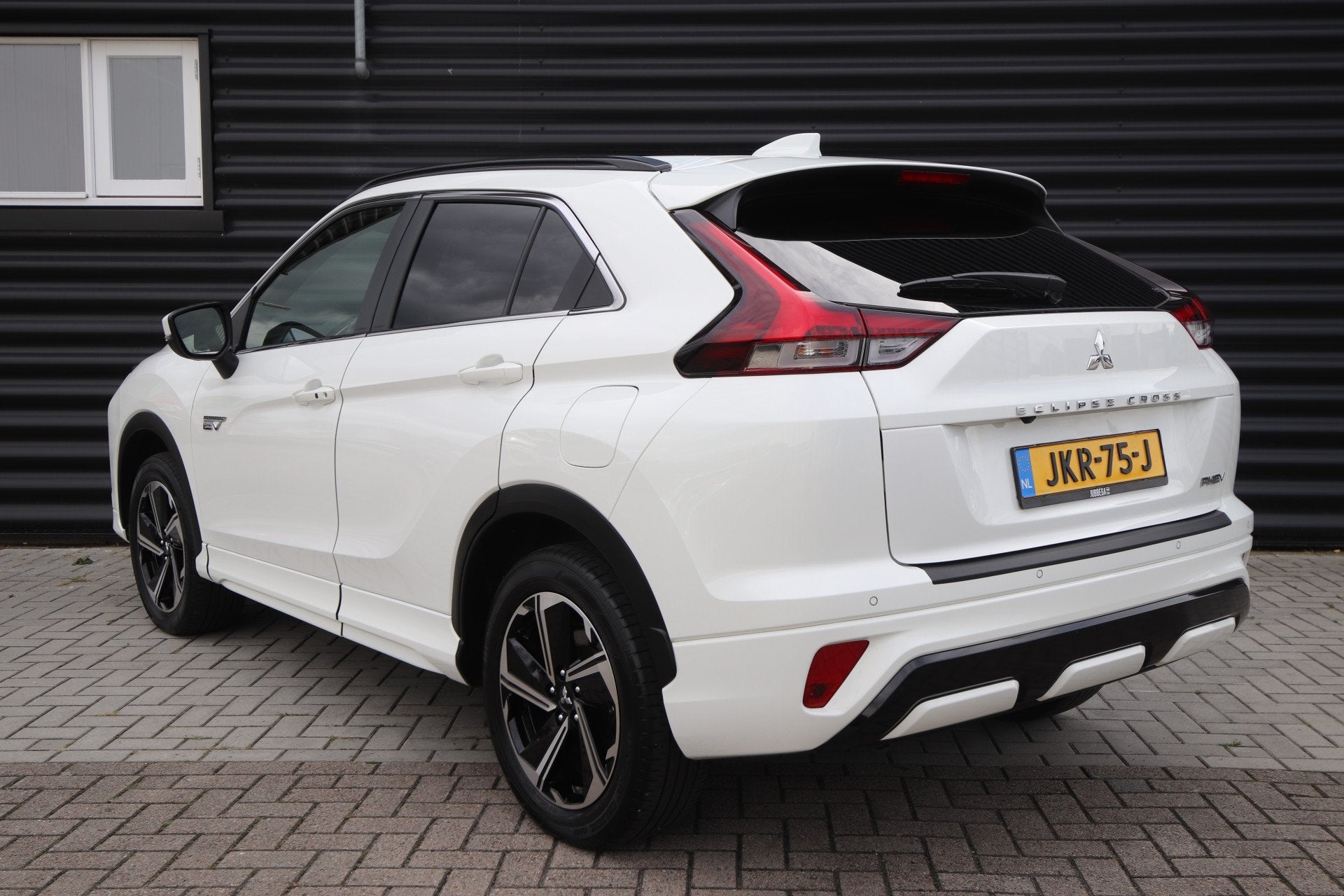 Mitsubishi Eclipse Cross 2.4 PHEV Executive Adaptive Cruise,, Auto's, Automaat, 12 maanden, Euro 6, Wit