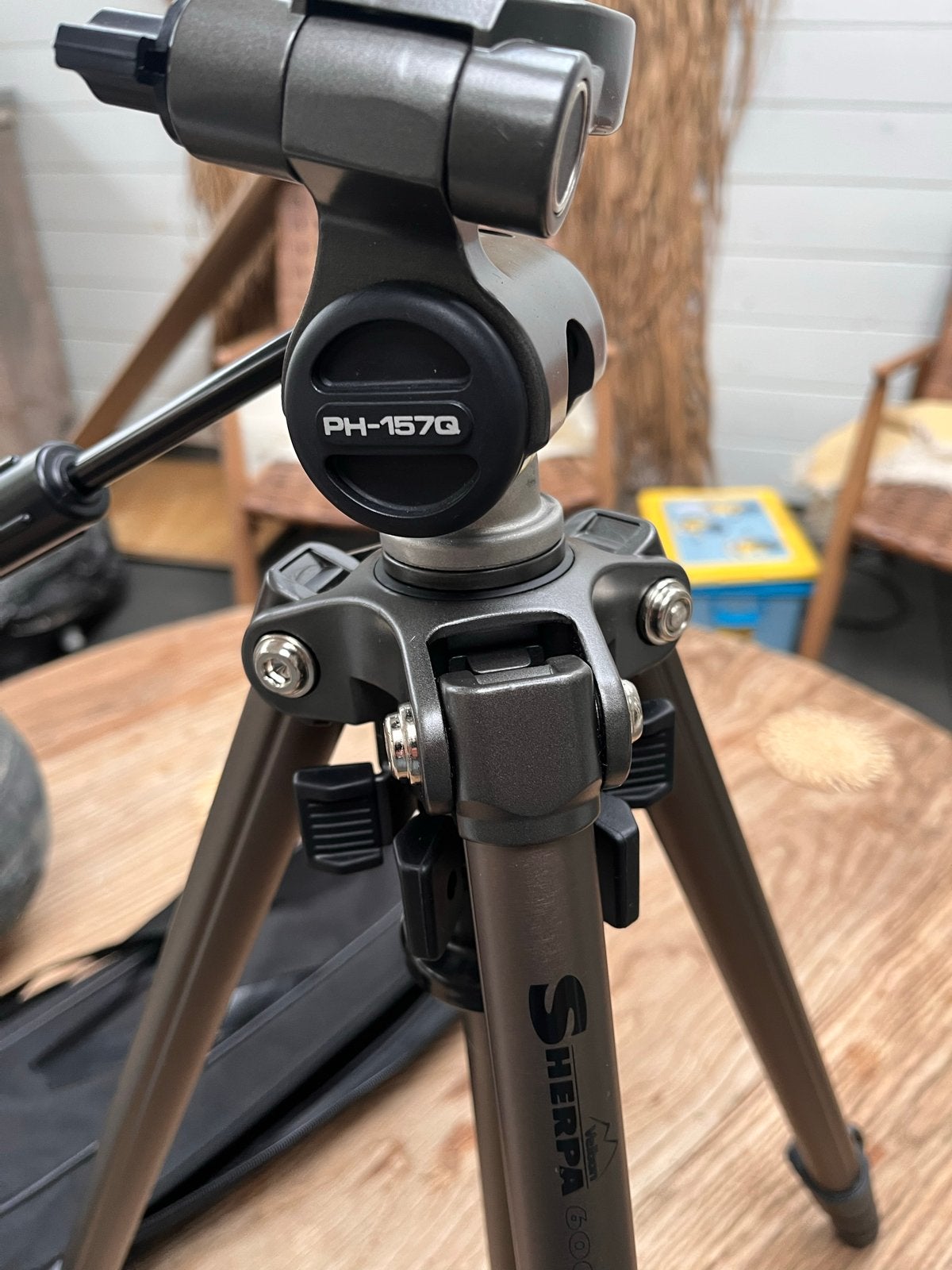 Velbon Sherpa 600R Statief met PH-157Q Kop, Ophalen, Velbon, Driepoot, Zo goed als nieuw