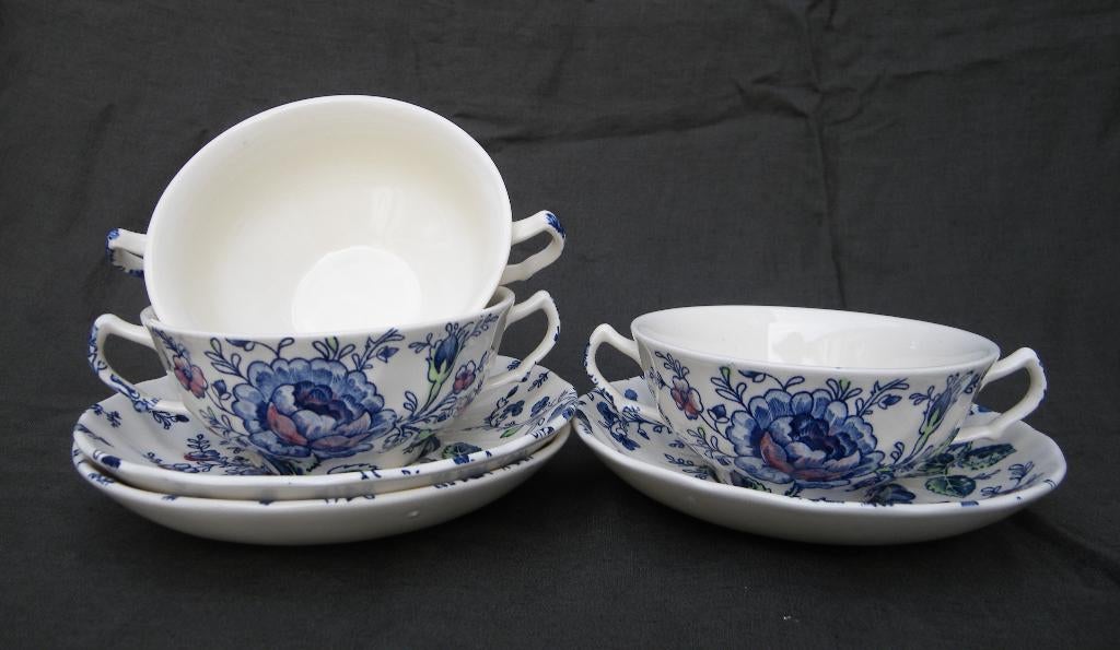 Johnson Brothers/Bros ROSE CHINTZ BLUE  Soepkop en schotels, Ophalen of Verzenden, Zo goed als nieuw, Kom(men), Overige stijlen