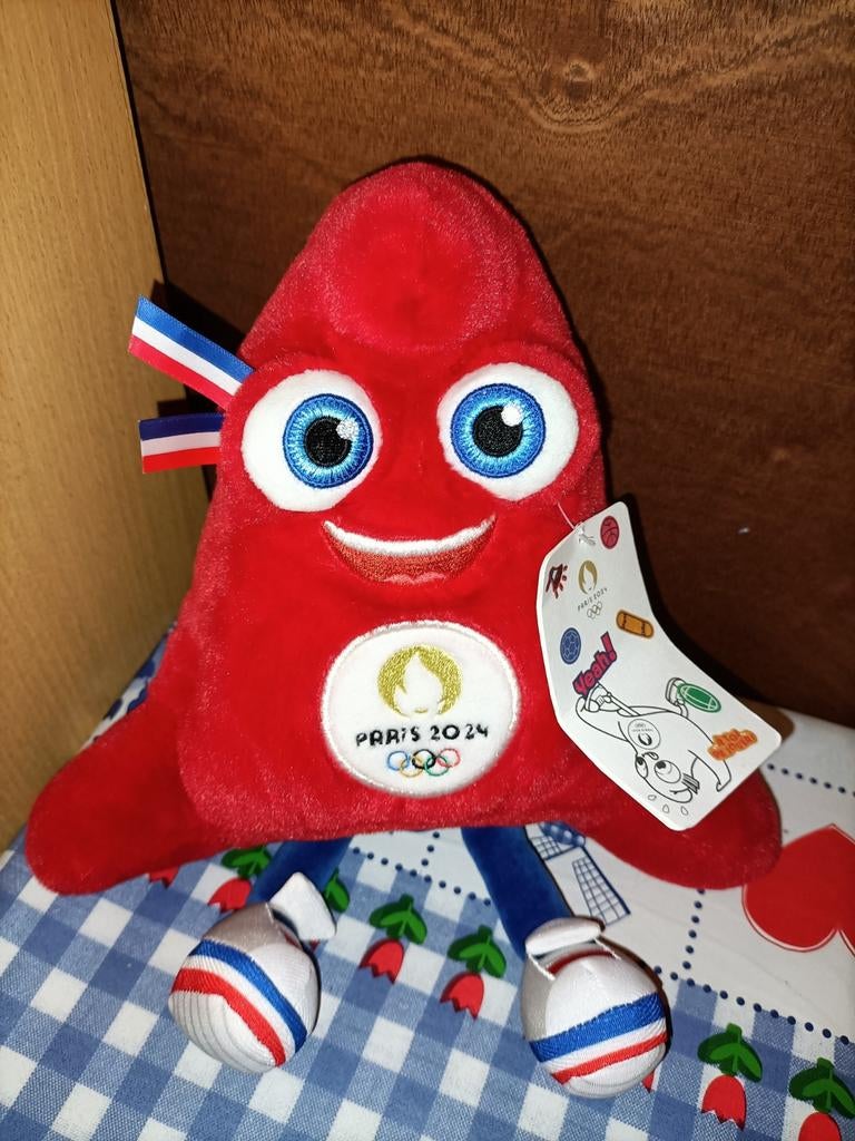 Olympische spelen knuffel Parijs 2024 Eiffeltoren 26 cm, Ophalen of Verzenden, Zo goed als nieuw, Overige typen