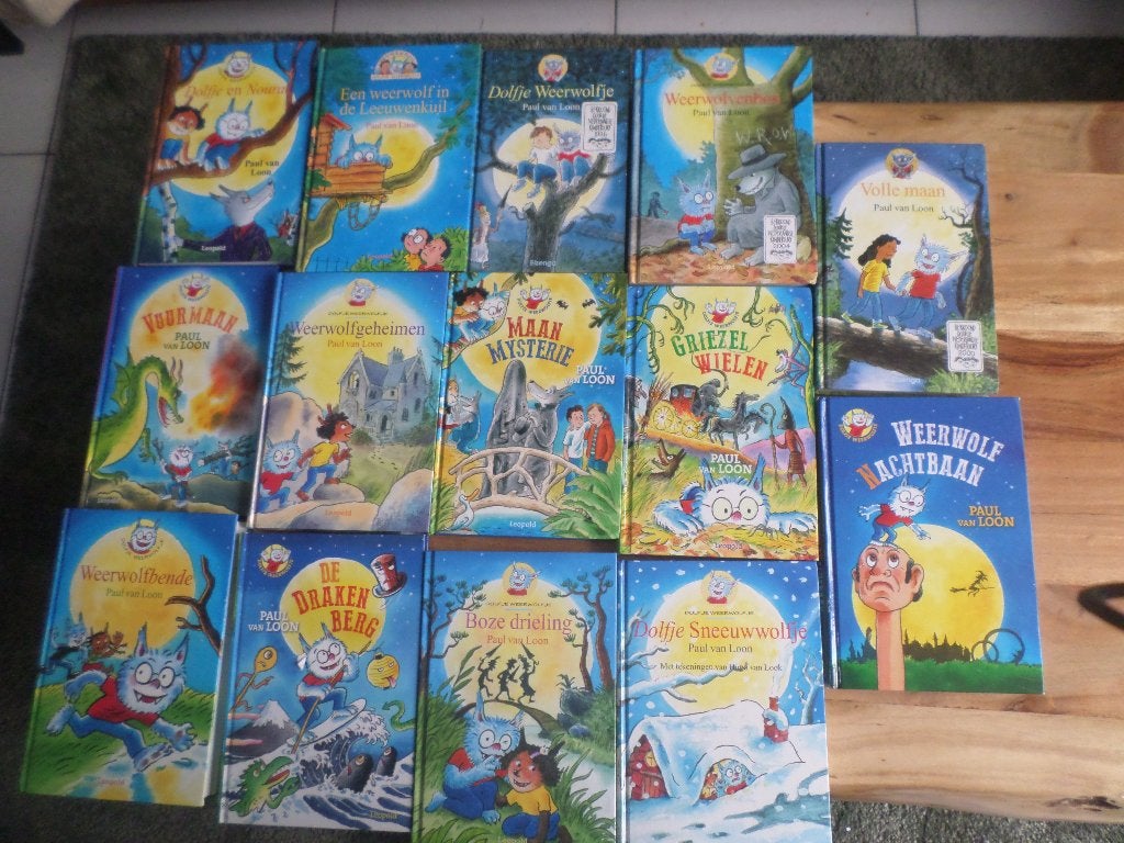 Heel veel boeken DOLFJE WEERWOLFJE HARDCOVERS -Paul van Loon, Ophalen of Verzenden, Gelezen, Paul van Loon, Fictie algemeen