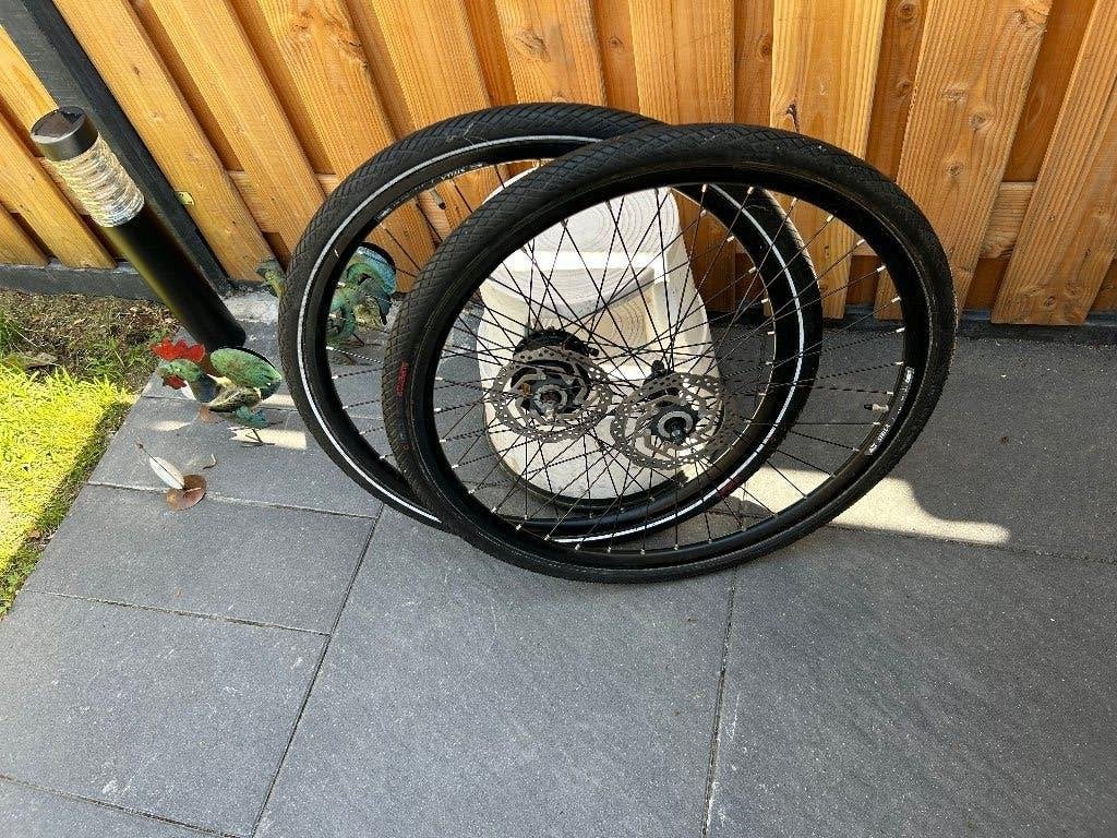 :Set Wielen 28 inch achterwiel 8 NEXUS versnellin. schijfrem, Fietsen en Brommers, Fietsonderdelen, Gebruikt, Wiel, Aluminium