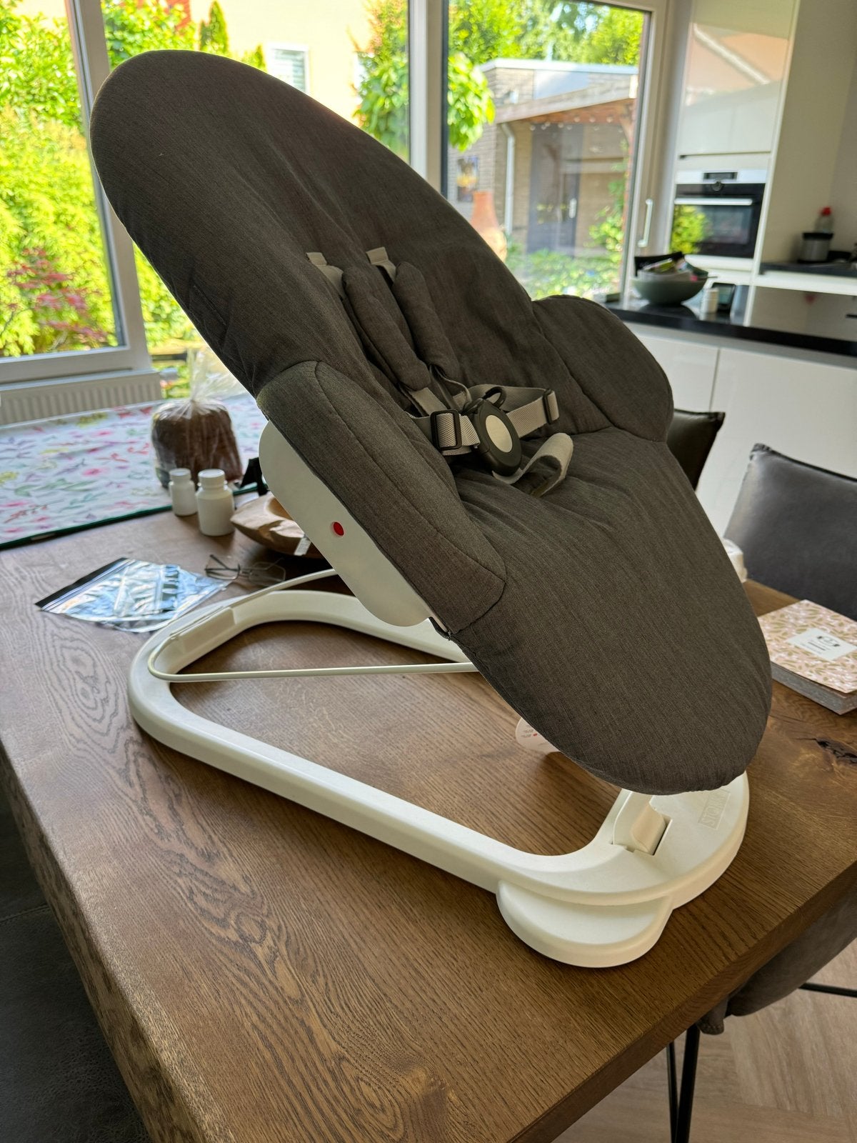 Stokke Steps Bouncer met verkleiner, Ophalen, Zo goed als nieuw