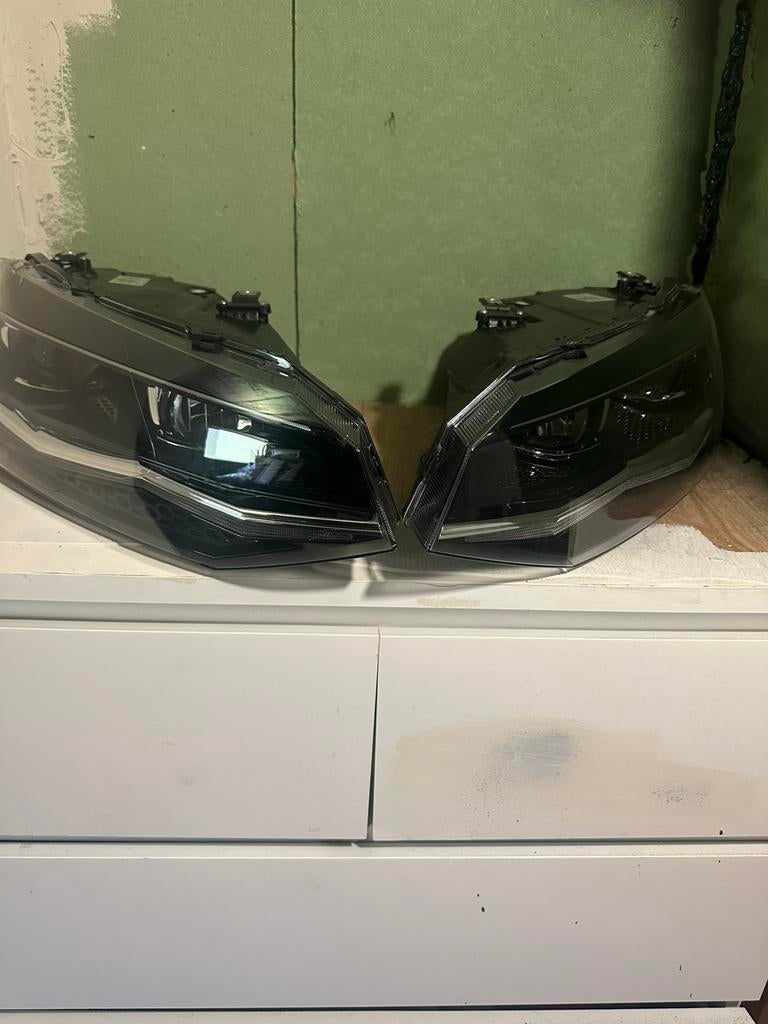Polo 2G r line koplamp links en rechts kompleet, Auto-onderdelen, Ophalen of Verzenden, Nieuw