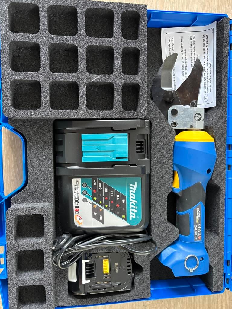 2 x nieuwe Klauke ES32ML Electrisch hydraulische kniptang, Ophalen of Verzenden, Nieuw