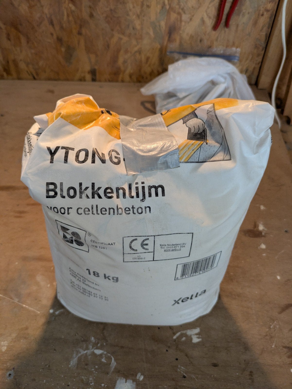 GRATIS: YTONG Blokkenlijm voor cellenbeton, Ophalen, Overige materialen, Overige typen, Minder dan 20 cm