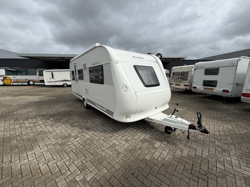 Hobby De luxe Easy 495 UL Enkele bedden, Mover bj15, Caravans en Kamperen, Rondzit, Hobby, Bedrijf, 4 tot 5 meter