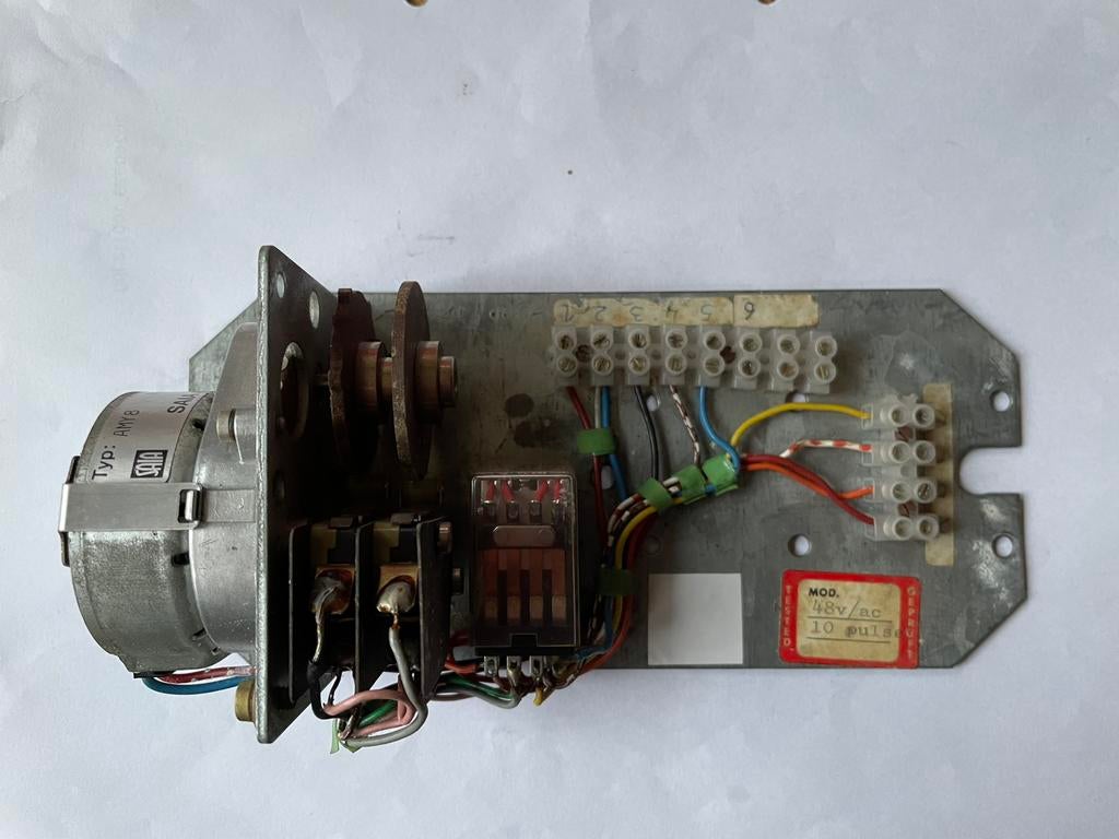 Puls Unit munt of vrije spelen., Euro, Ophalen of Verzenden, Gebruikt, Met sleutels