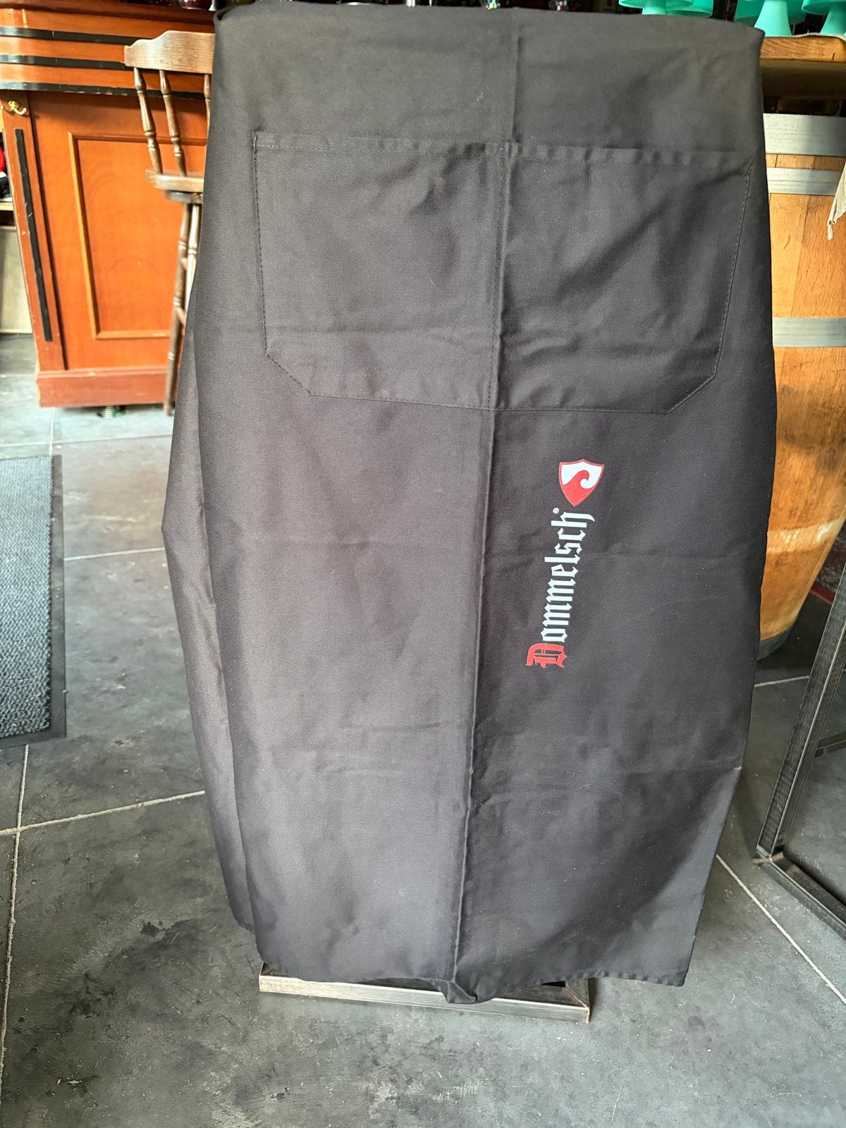 Dommelsch Schort en Pet - Nieuw, Maat 46/48 (XL) of groter, Nieuw, Ophalen of Verzenden, Overige thema's