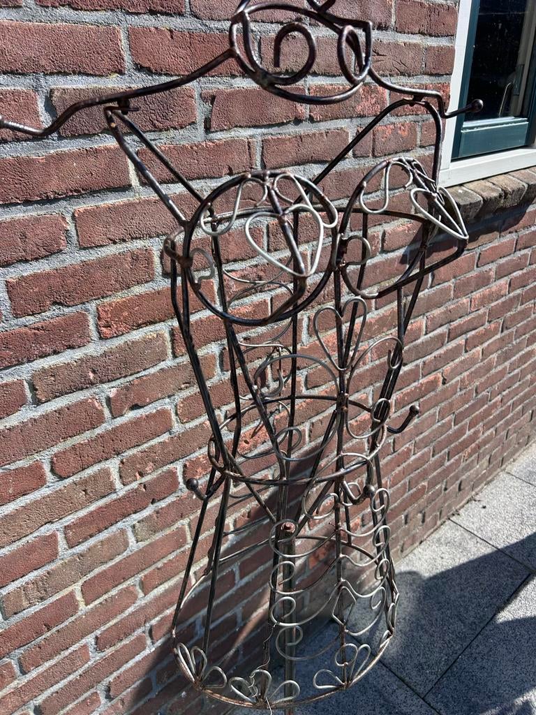Metalen paspop, ook leuk voor in de tuin, Antiek en Kunst, Ophalen