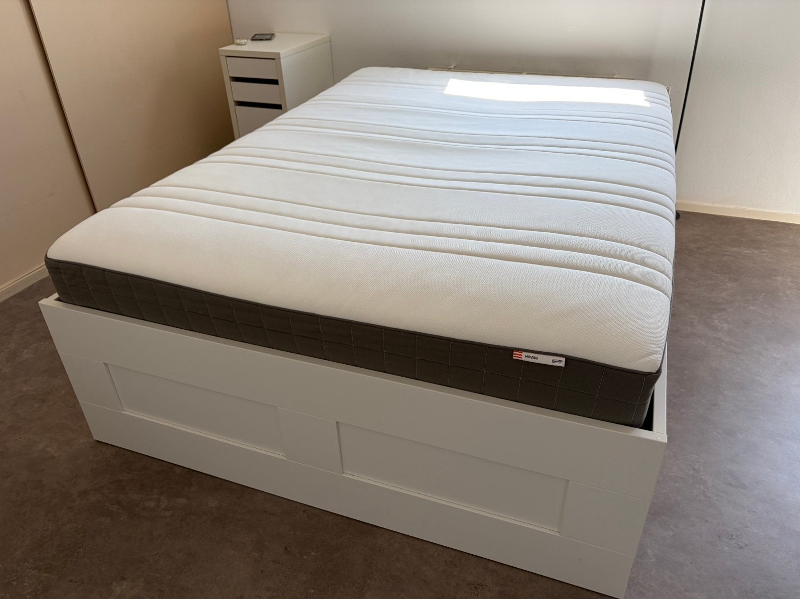 Ikea bed BRIMNES, Ophalen, Wit, 140 cm, Zo goed als nieuw