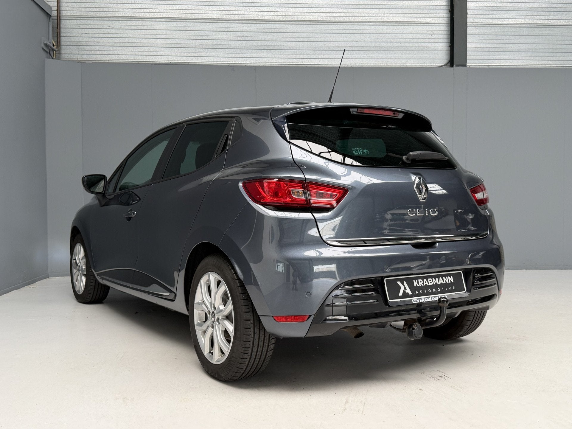 Renault Clio 0.9 TCe Limited Clima|Cruise|Trekhaak ., Voorwielaandrijving, 898 cc, Gebruikt, Automatische klimaatregeling