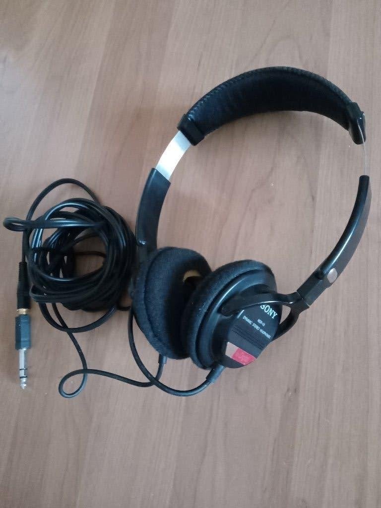Sony MDR V3 Stereo Dynamic Hoofdtelefoon, Verzenden, Zo goed als nieuw, Zwart, Sony