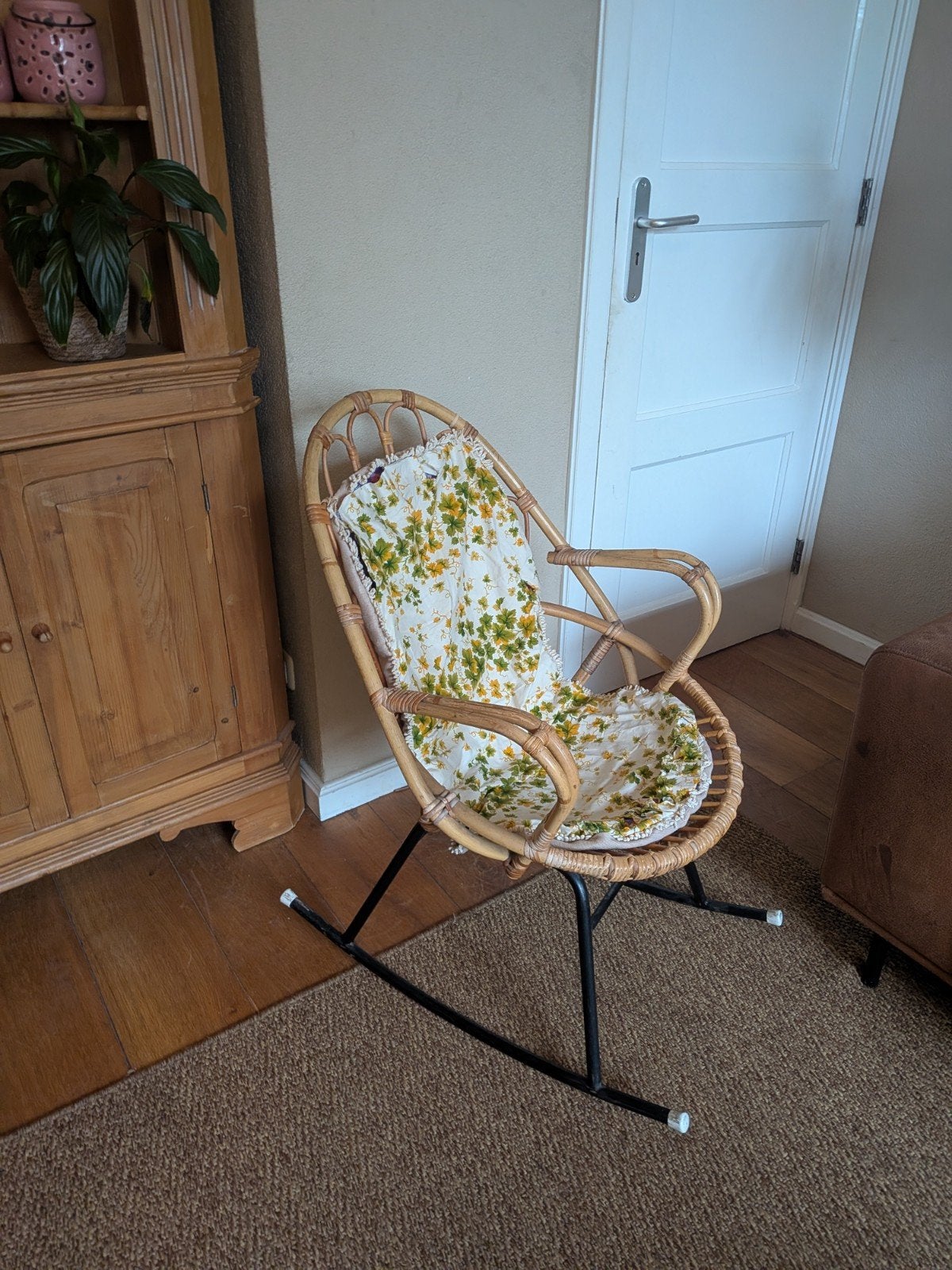 Vintage Rotan Schommelstoel – Rohé Noordwolde (Jaren60)
Prac, Ophalen