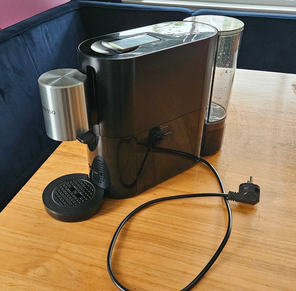 Krups Nespresso Atelier, Koffiepads en cups, Gebruikt, Espresso apparaat, Ophalen of Verzenden