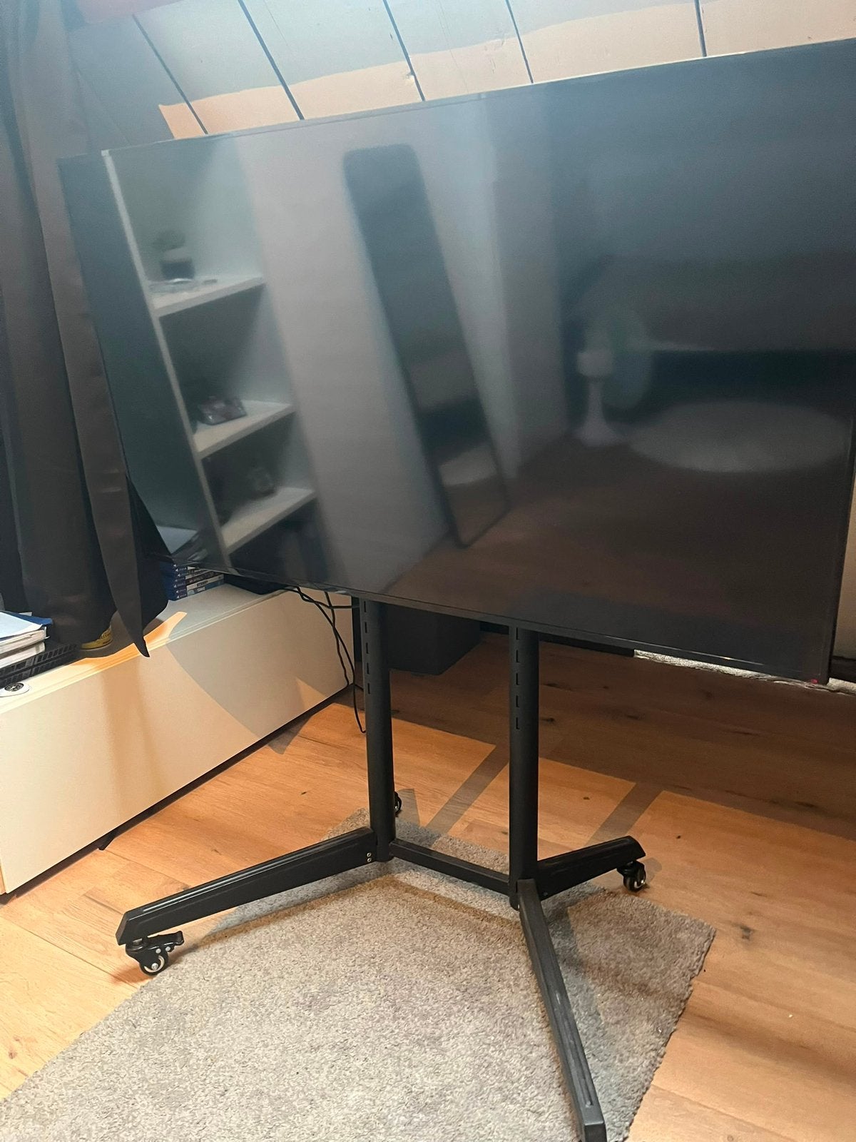 Samsung Full HD TV op verrijdbare standaard, Ophalen, 50 Hz, Samsung, 100 cm of meer