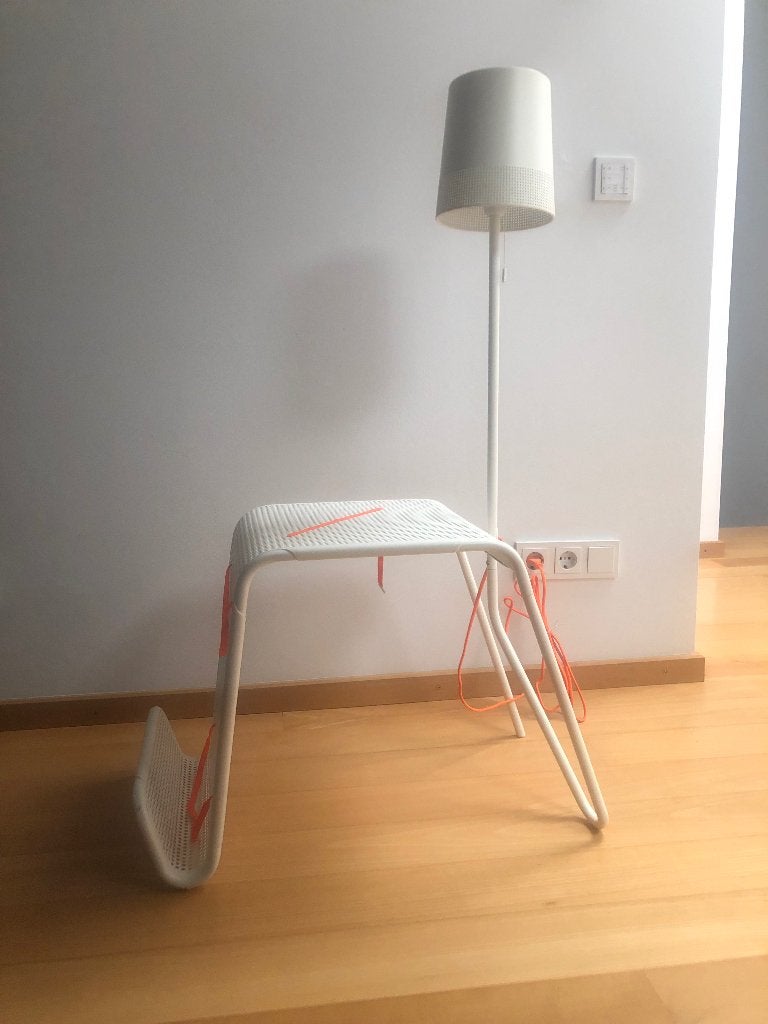BIJZETTAFEL MET LAMP, IKEA PS 2014, Thomek Rygalik PS 2014, Ophalen, Metaal of Aluminium, 55 tot 75 cm, Zo goed als nieuw