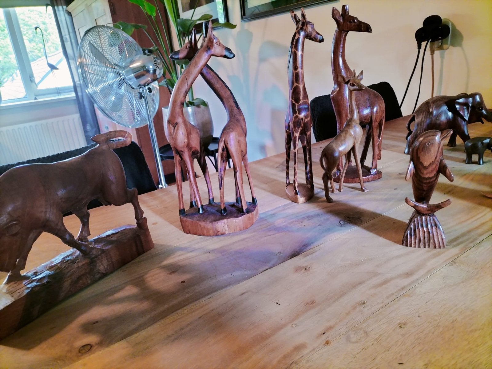 Houten beelden van Afrikaanse dieren en dolfijnen, Ophalen, 20 - 50 cm, Beeld, Hout