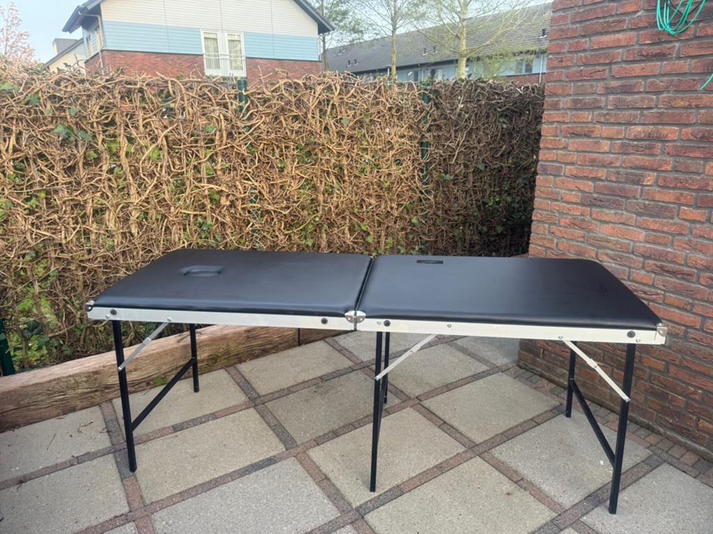 Massagetafel in het verstellen van hoogte, Sport en Fitness, Massageproducten, Gebruikt, Massagetafel, Ophalen of Verzenden