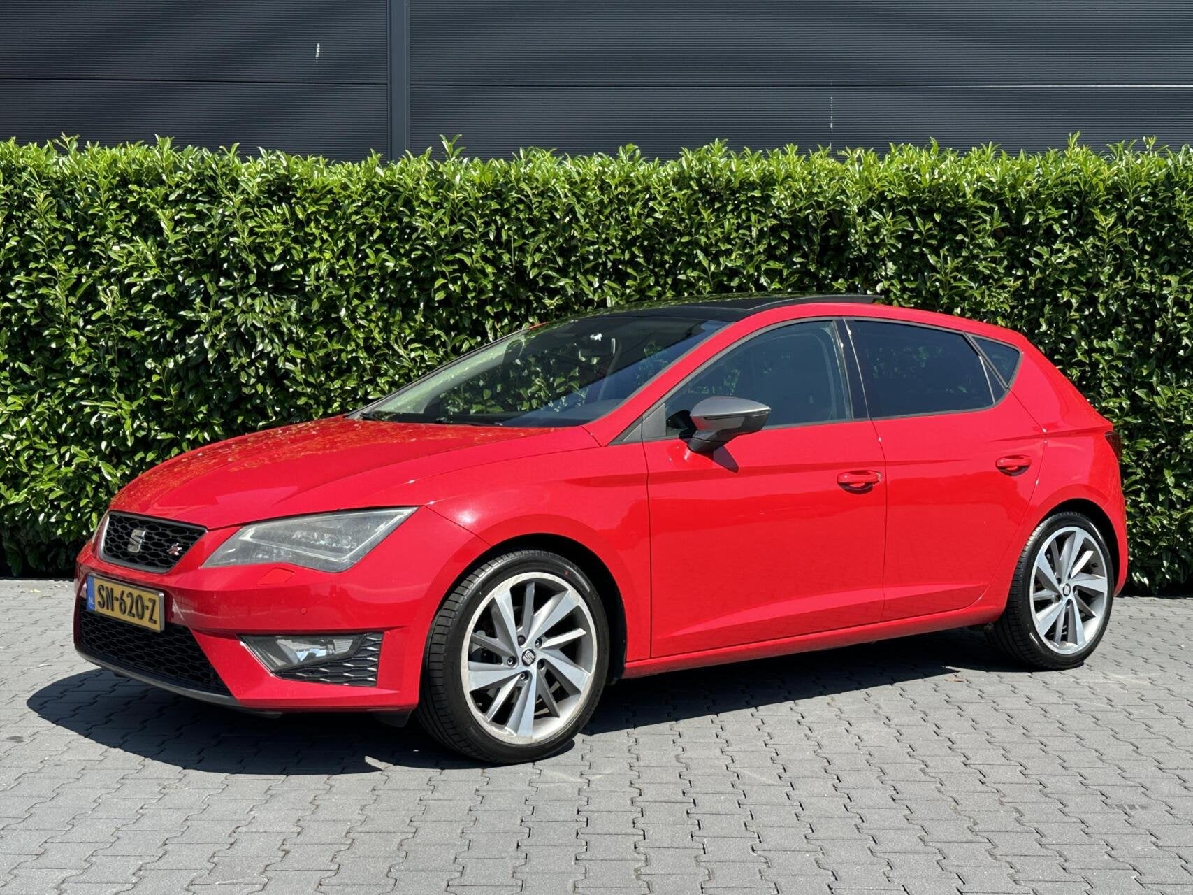 Seat Leon 1.4 TSI FR NIEUW MODEL, LEDER, PANORAMADAK, NAVI,, Auto's, Seat, Voorwielaandrijving, Euro 5, Gebruikt, Zwart