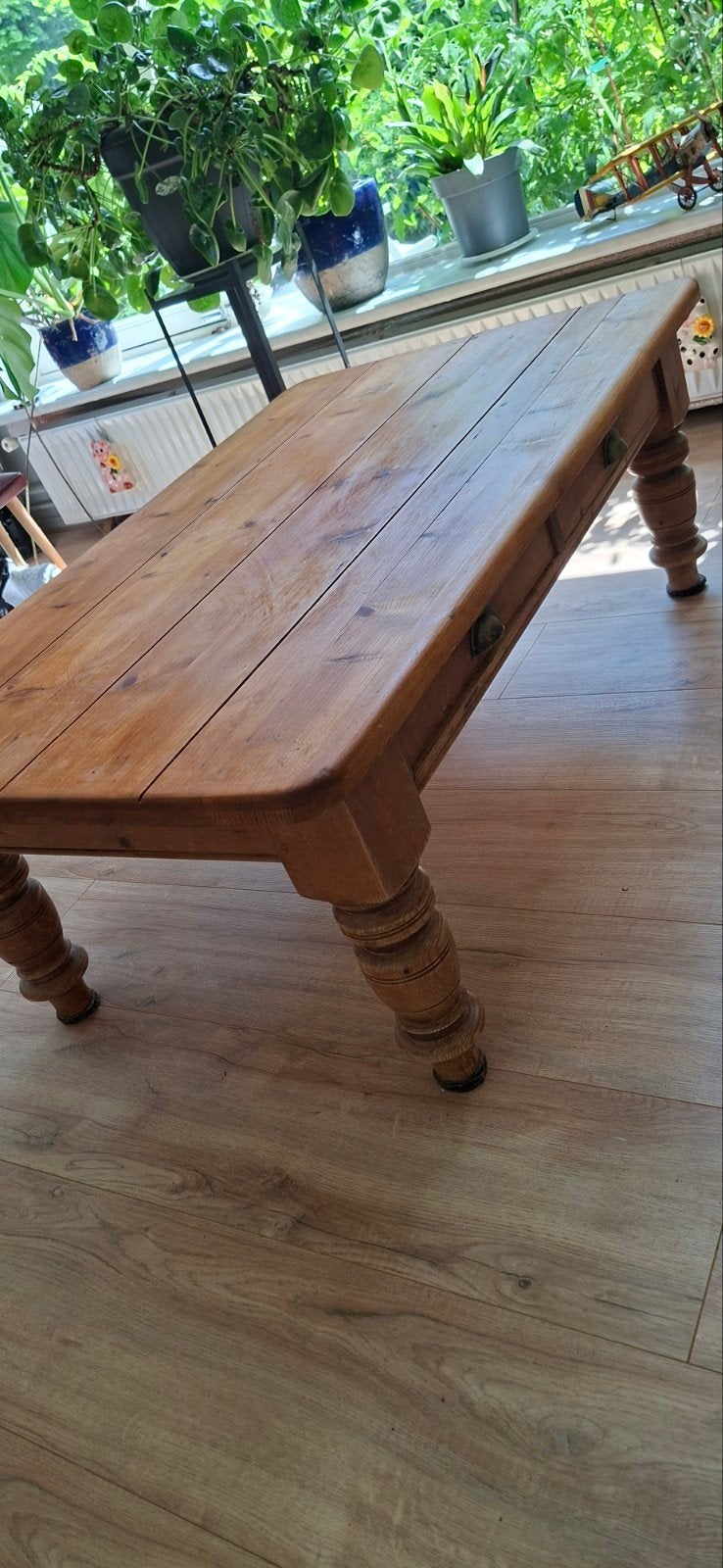 Robuuste houten salontafel met lades, Huis en Inrichting, Tafels | Salontafels, Gebruikt, 100 tot 150 cm, Landelijk, Robuust, Overige houtsoorten