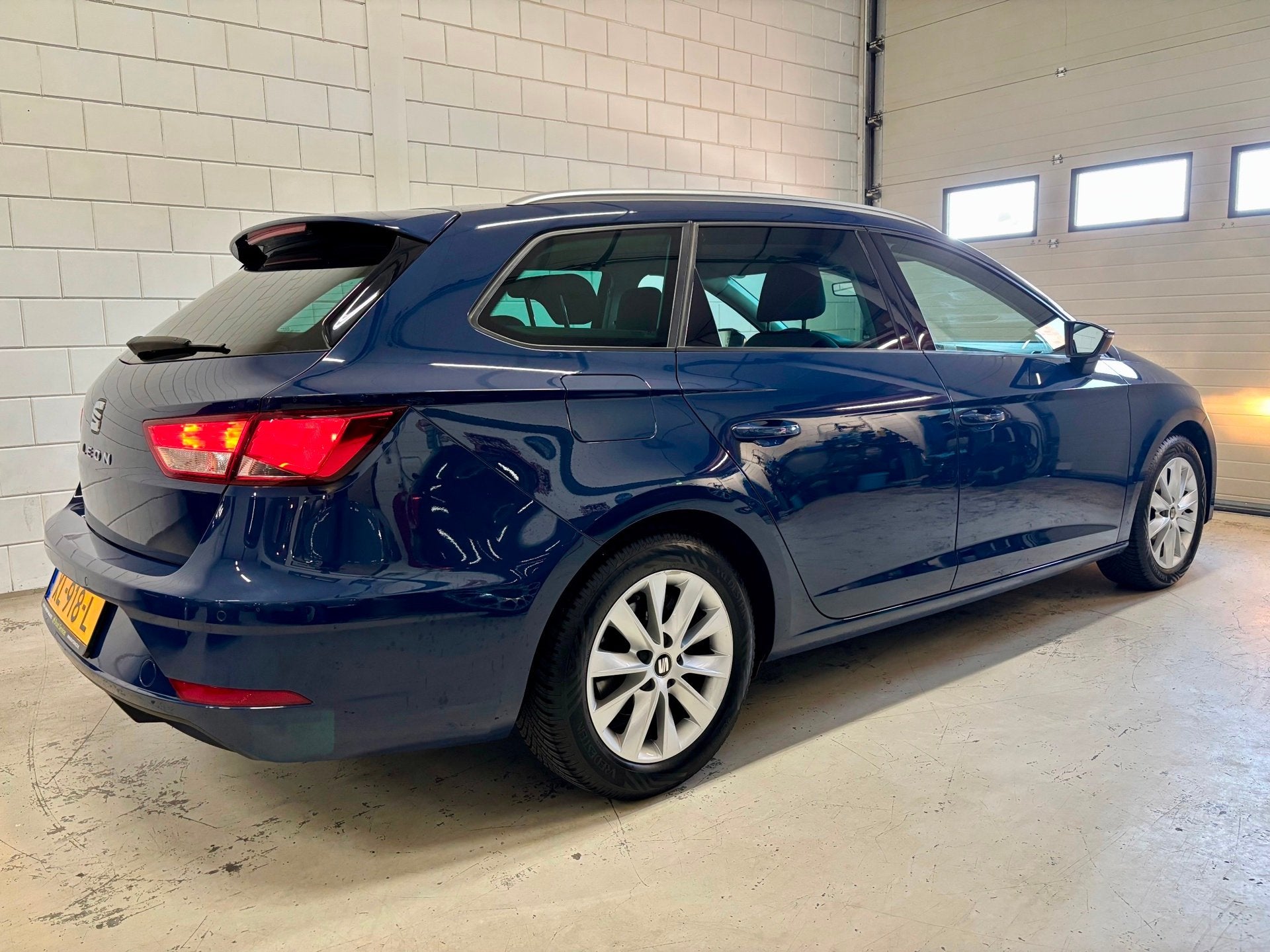 Seat Leon ST 1.0 EcoTSI Style Business Intense Bj19|Clima|11, Dealer onderhouden, Stof, Gebruikt, Met garantie (alle)