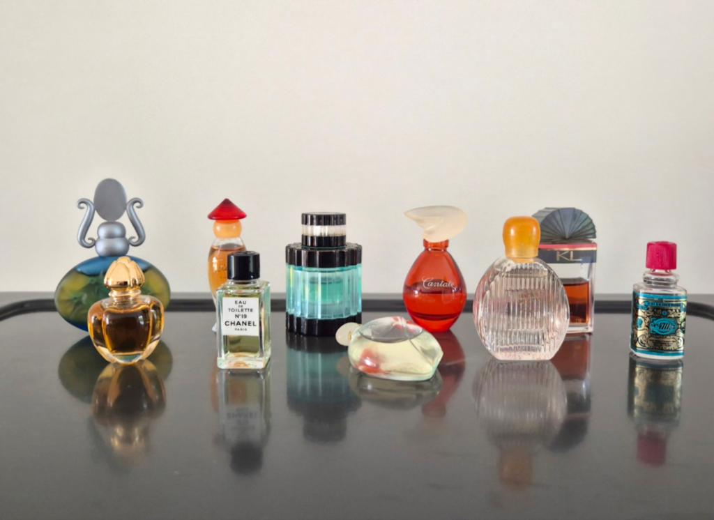 Set 10x parfum miniaturen (mix set nr 3), Ophalen of Verzenden, Zo goed als nieuw, Miniatuur