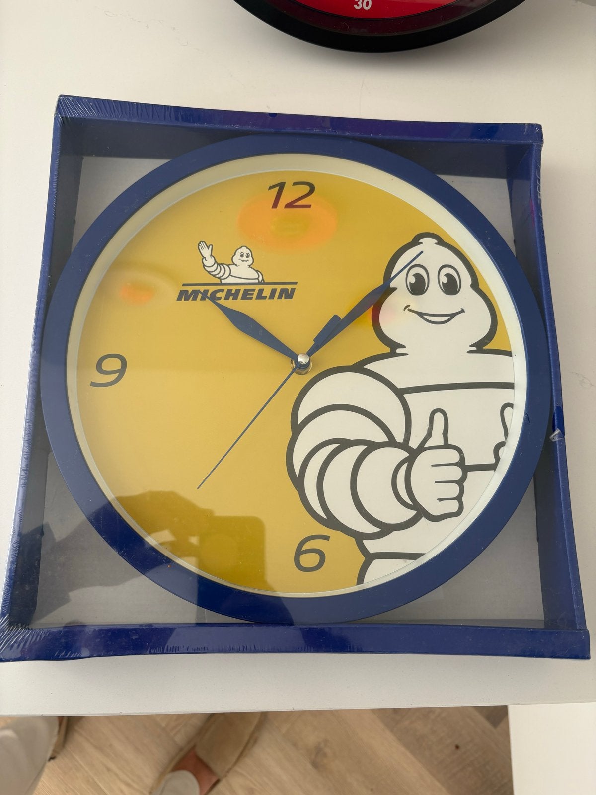 Nieuwe Michelin wandklok / reclameklok, Verzenden, Nieuw, Gebruiksvoorwerp
