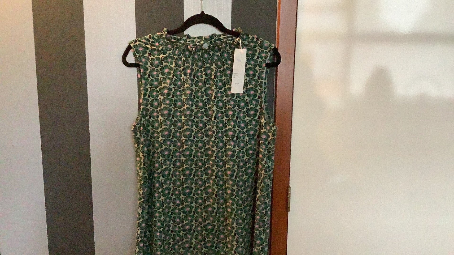 Rebelz top mouwloos groen nieuw maat l, Kleding | Dames, Ophalen of Verzenden, Nieuw, Maat 42/44 (L), Groen