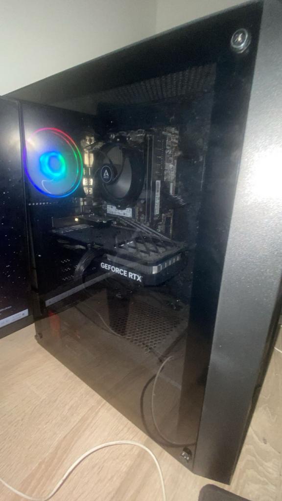 Gaming computer, Ophalen of Verzenden, Zo goed als nieuw, Gaming