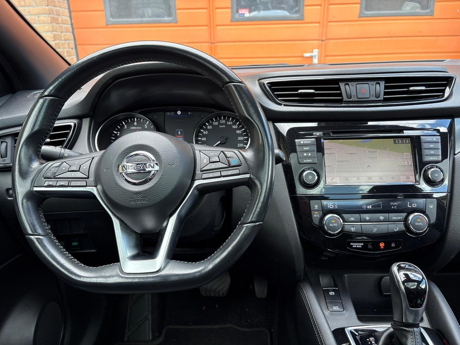 Nissan Qashqai 1.3 DIG-T N-Tec, Auto's, Nissan, Gebruikt, Zwart, 4 cilinders, 1290 kg