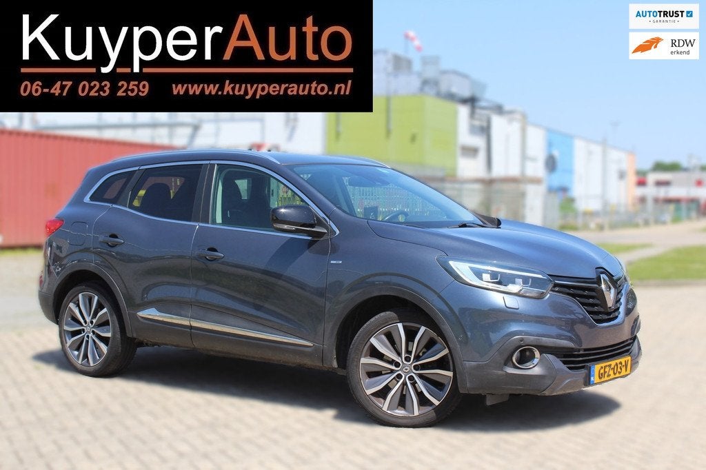 Renault KADJAR 1.2 TCe Bose VOL OPTIES TREKHAAK rijklaar pri, Voorwielaandrijving, Kadjar, Gebruikt, 4 cilinders