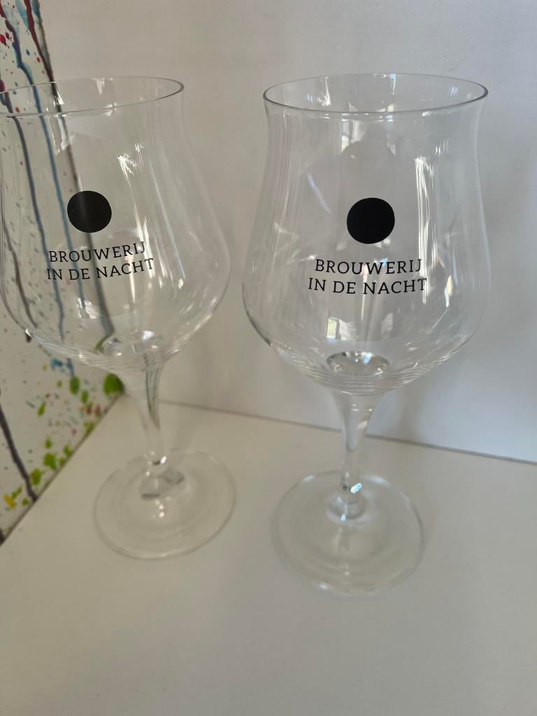 Brouwerij in de nacht bierglazen set van 2 glazen, Ophalen of Verzenden, Nieuw, Glas of Glazen, Overige merken