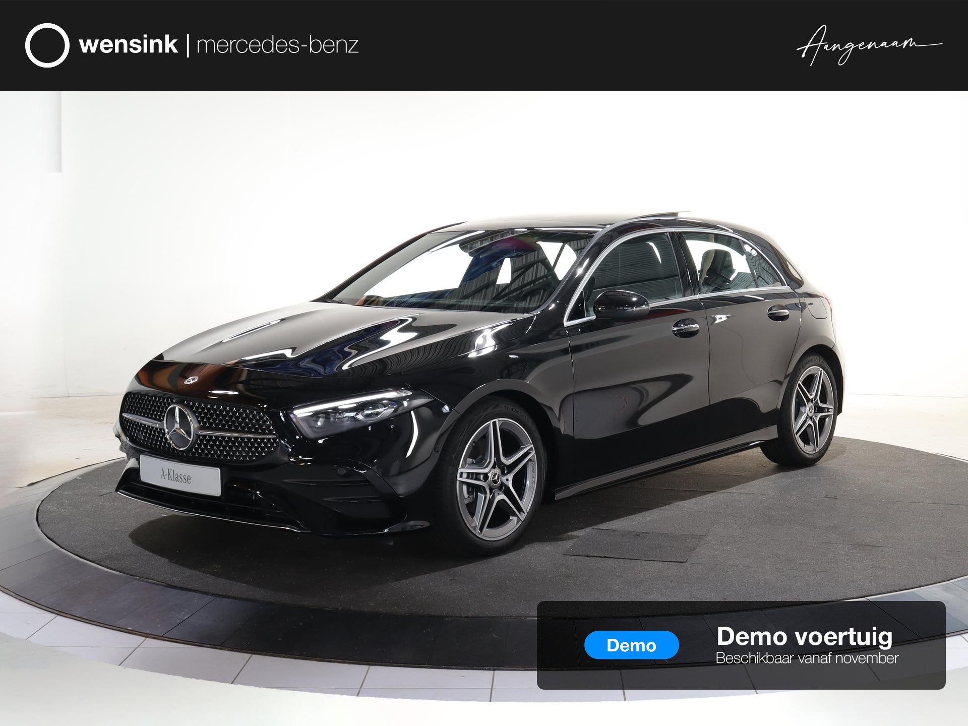 Mercedes-Benz A-Klasse 180 Business Solution AMG | Panoramas, Auto's, Mercedes-Benz, 136 pk, 4 cilinders, Zwart, Bedrijf