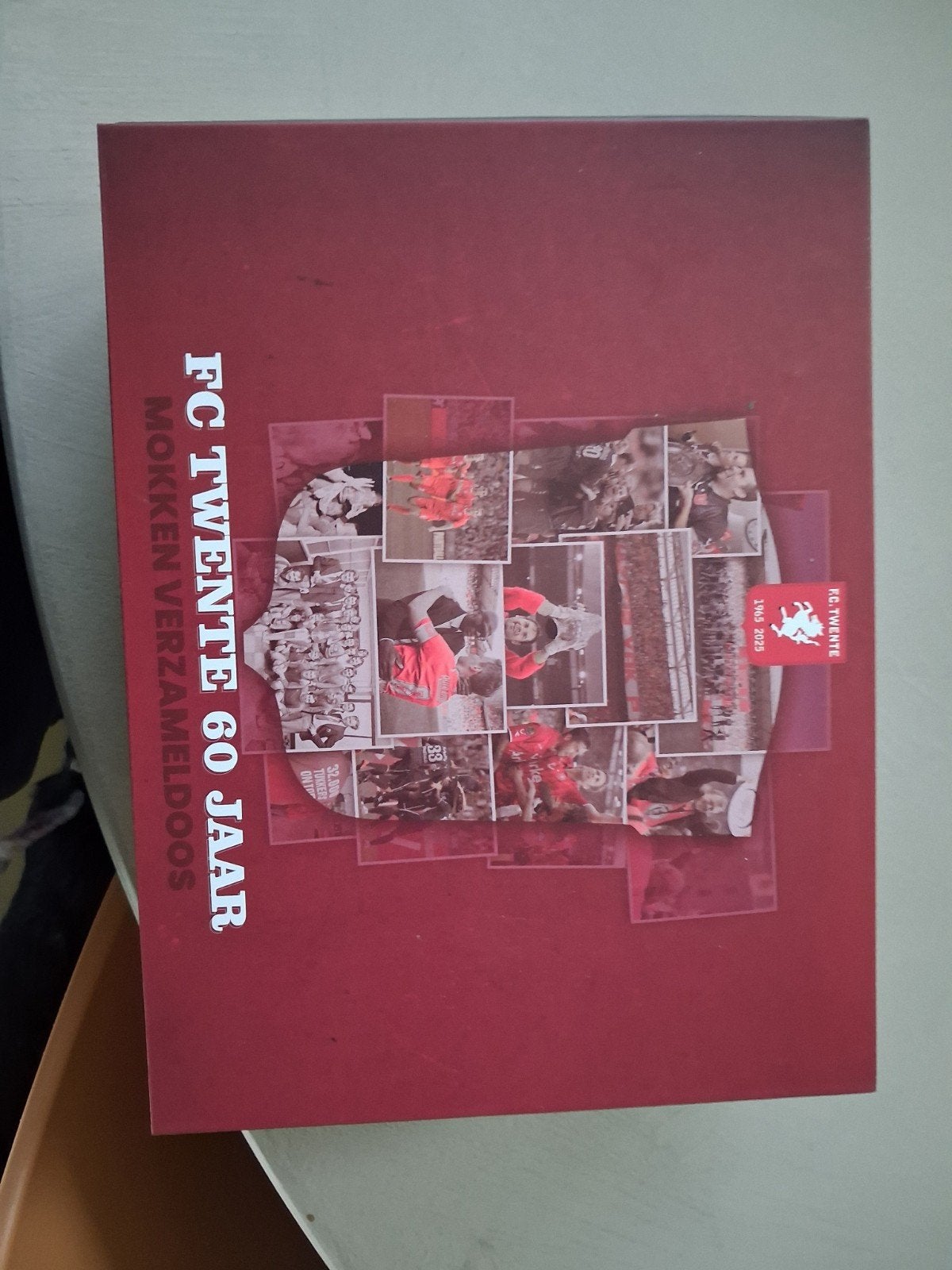 FC Twente 60 jr. Verzamelbox nieuw, Ophalen of Verzenden, Zo goed als nieuw, F.C. Twente