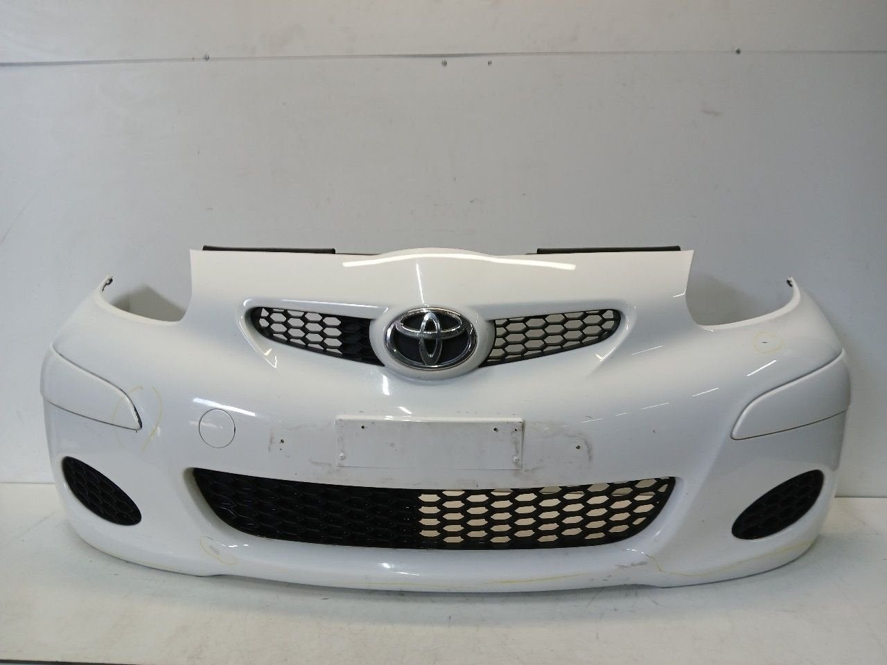 Bumper voor Toyota Aygo, Auto-onderdelen, Carrosserie en Plaatwerk, Onderdelen@venauto.nl, Van der Ven Autorecycling B.V., Gebruikt