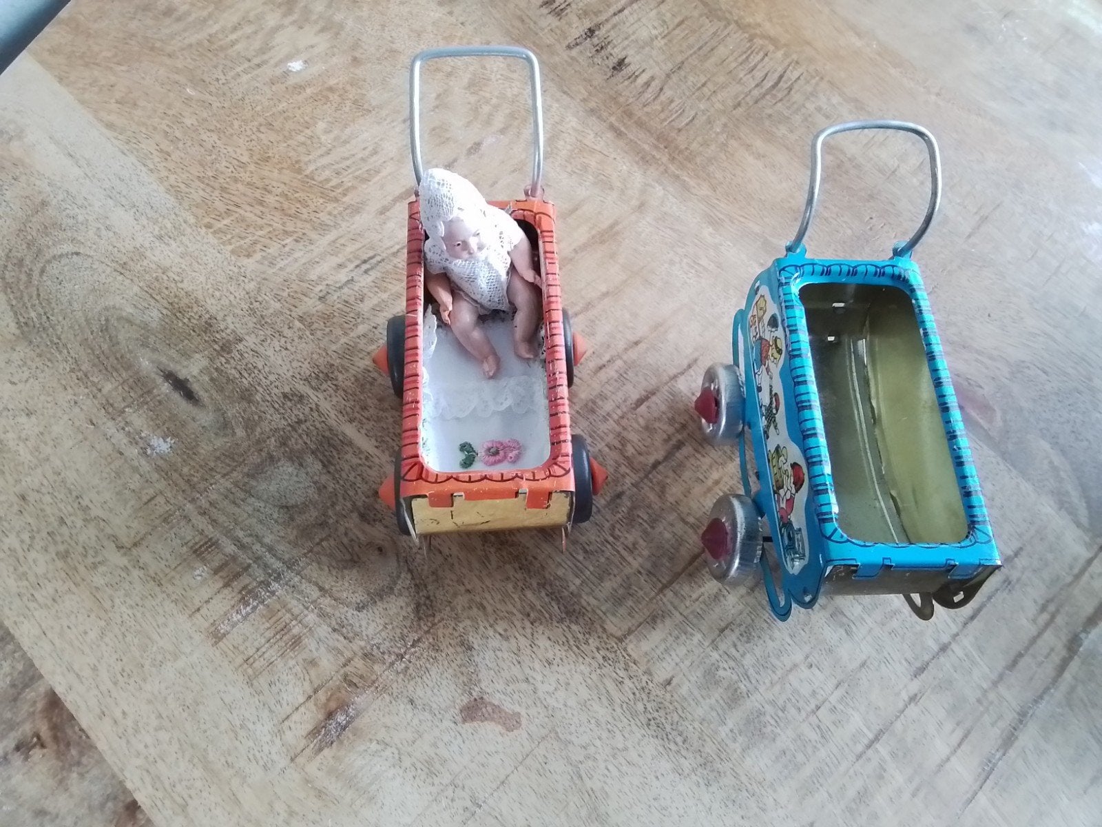 blikken poppenwagentjes antiek, Ophalen of Verzenden