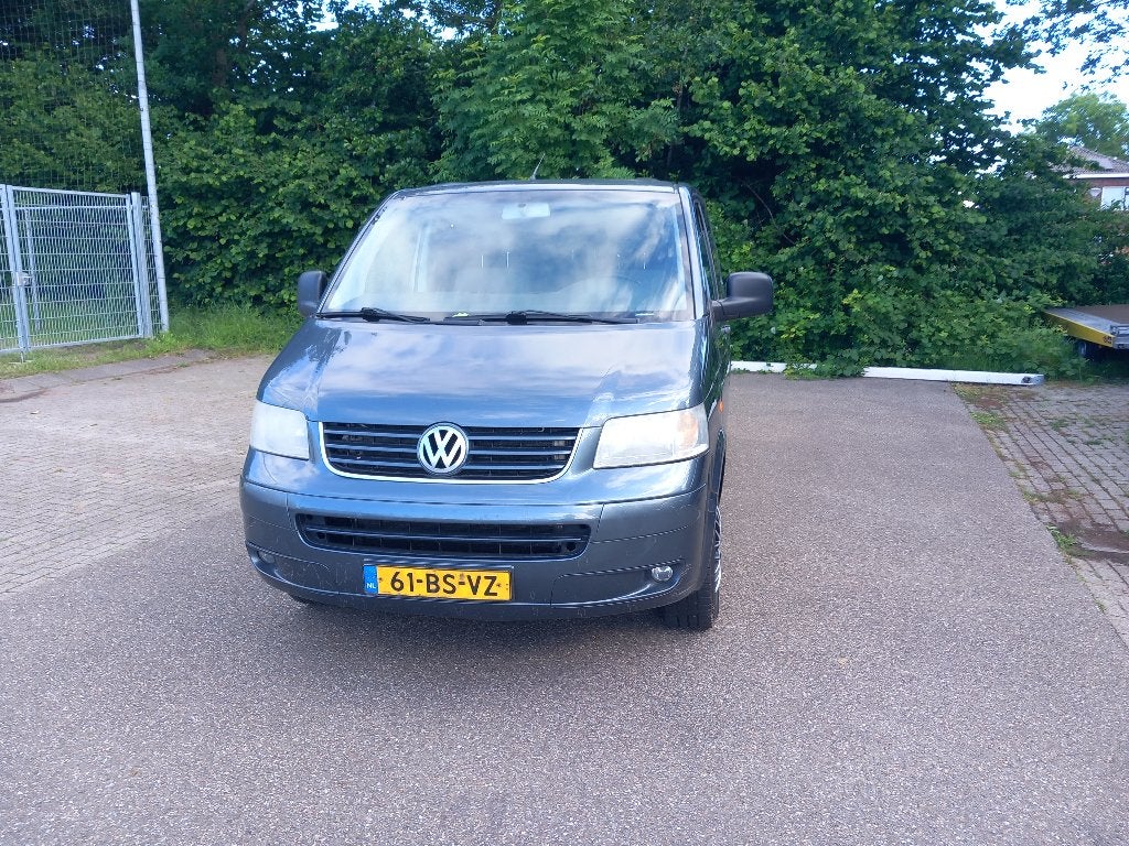 Vw Transporter 2.5 TDI dubbele cabine youngtimer 2005 airco, Auto's, Voorwielaandrijving, Volkswagen, 2500 kg, Origineel Nederlands