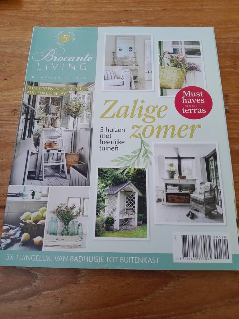 Brocante Living Magazine - Zalige Zomer, Ophalen of Verzenden, Zo goed als nieuw, Overige typen