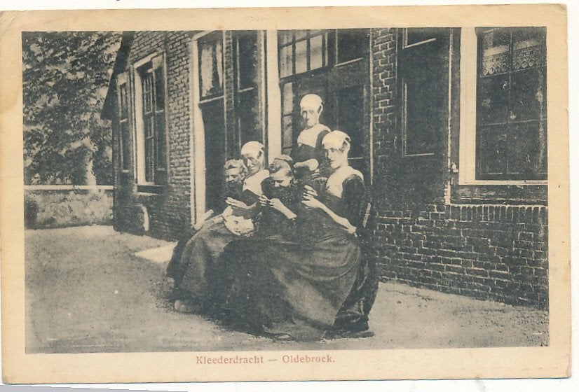 1207 Kleederdracht Oldebroek, Verzamelen, Ophalen of Verzenden, Voor 1920, Gelderland