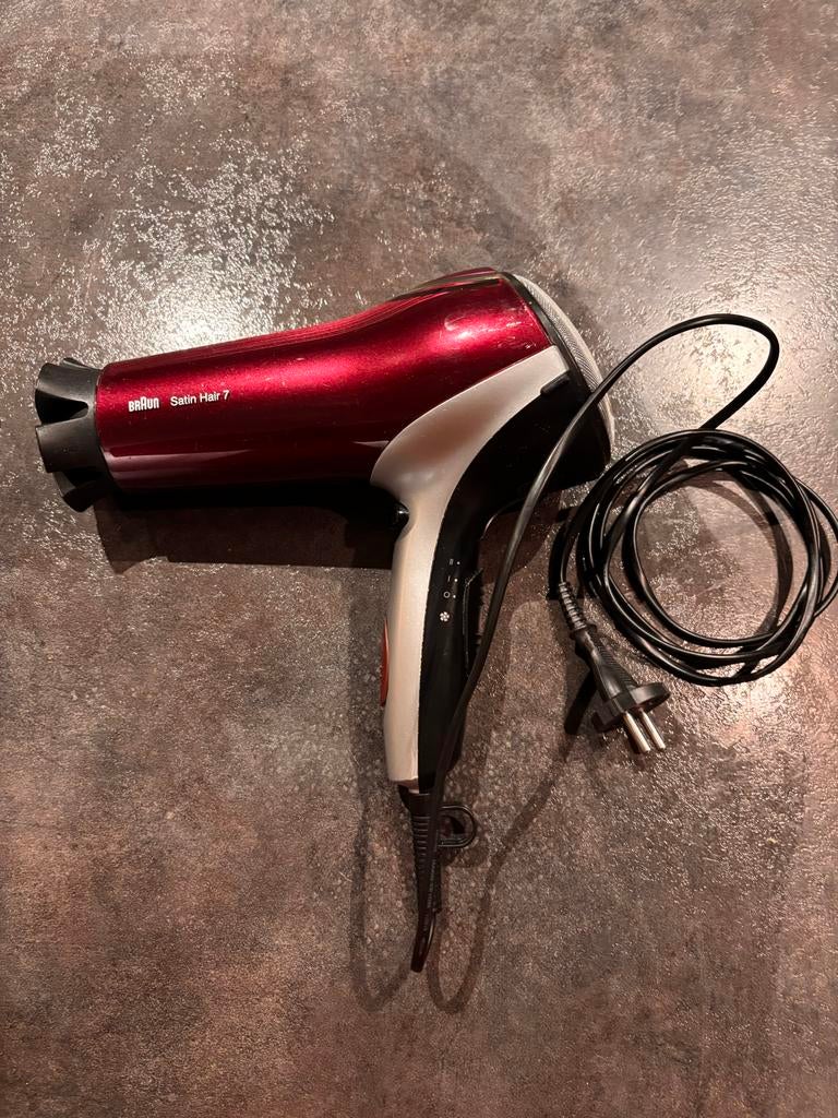 Braun Satin Hair 7 Föhn - Glanzend Rood, Ophalen of Verzenden, Zo goed als nieuw, Haarverzorging