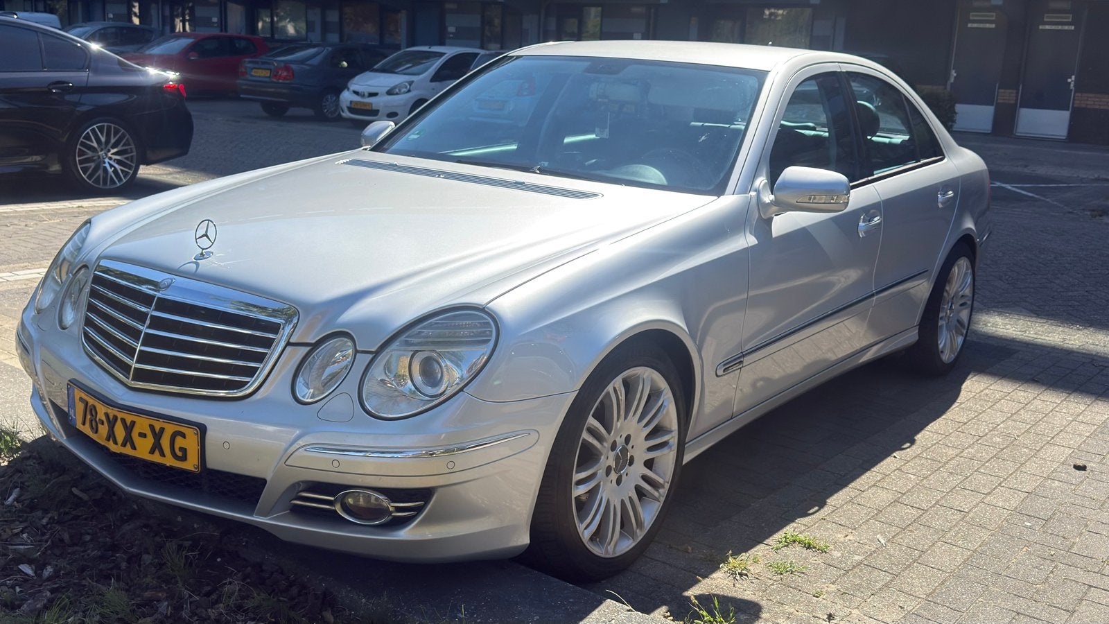 Mercedes-Benz E-Klasse 1.8 E200 Kompr Sedan AUT 2007 Grijs, Achterwielaandrijving, 4 cilinders, 1796 cc, Particulier