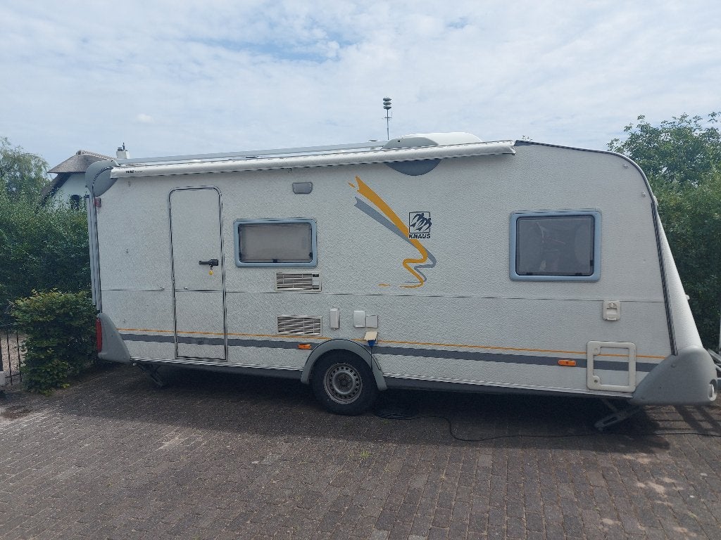 Knaus sudwind 500 TKM, met zeer complete inboedel., Overige typen, Treinzit, Particulier, Kluisje