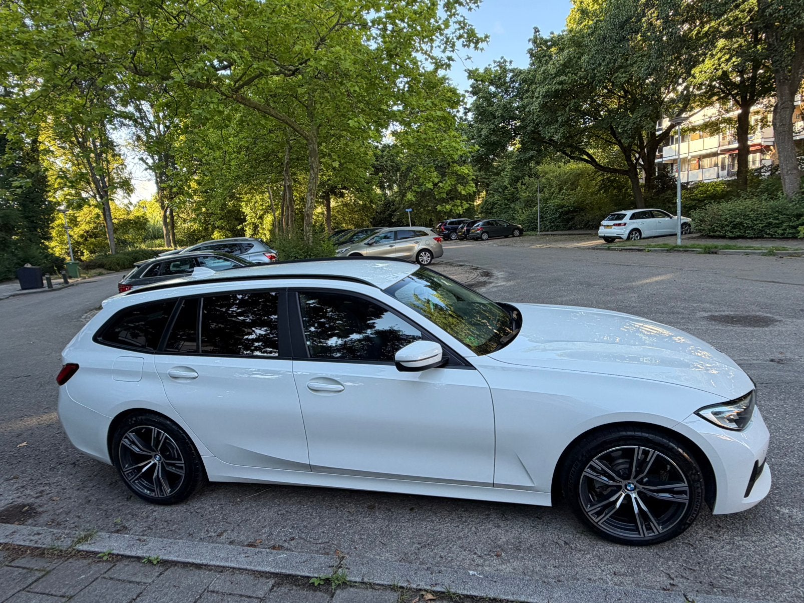 BMW 3-Serie 320D Hybride 190pk Aut 2020 Zeldzaam New Apk G21, Auto's, Automaat, Achterwielaandrijving, Wit, Stationwagon