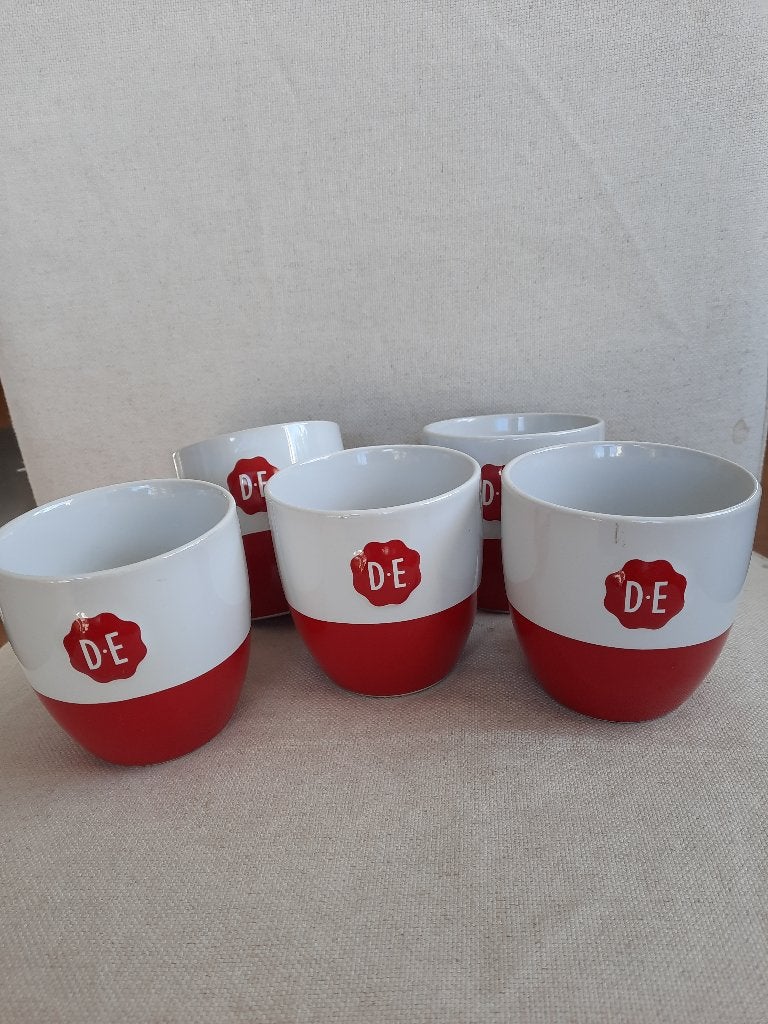 Douwe Egberts mokken wit rood logo - 5 stuks - nieuw -, Huis en Inrichting, Nieuw, Ophalen of Verzenden, Overige stijlen, Kop(pen) en/of Schotel(s)