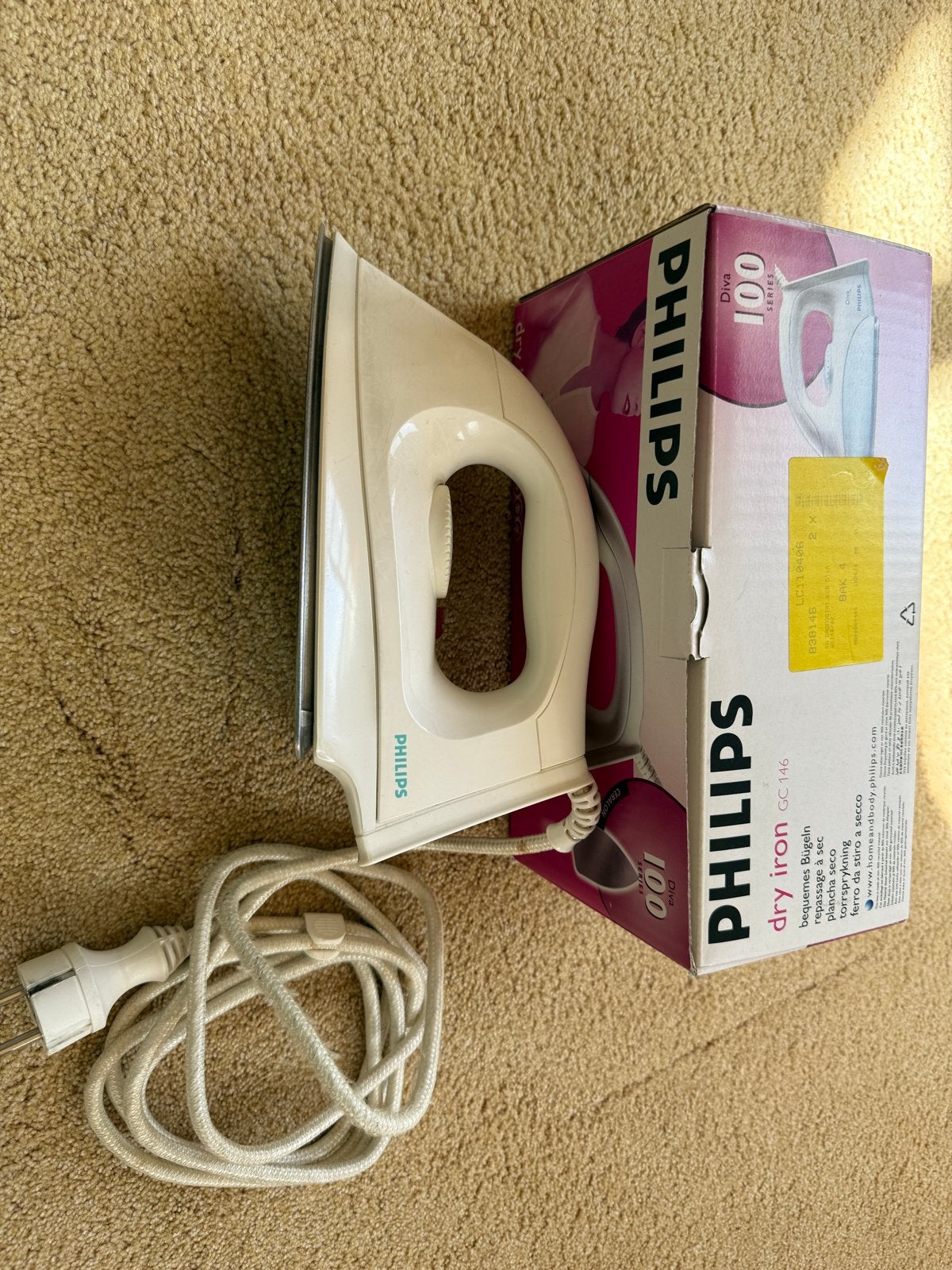 Philips Diva Dry Iron GC 146 - Strijkijzer met snoer, Witgoed en Apparatuur, Strijkijzers en Strijkplanken, Ophalen of Verzenden
