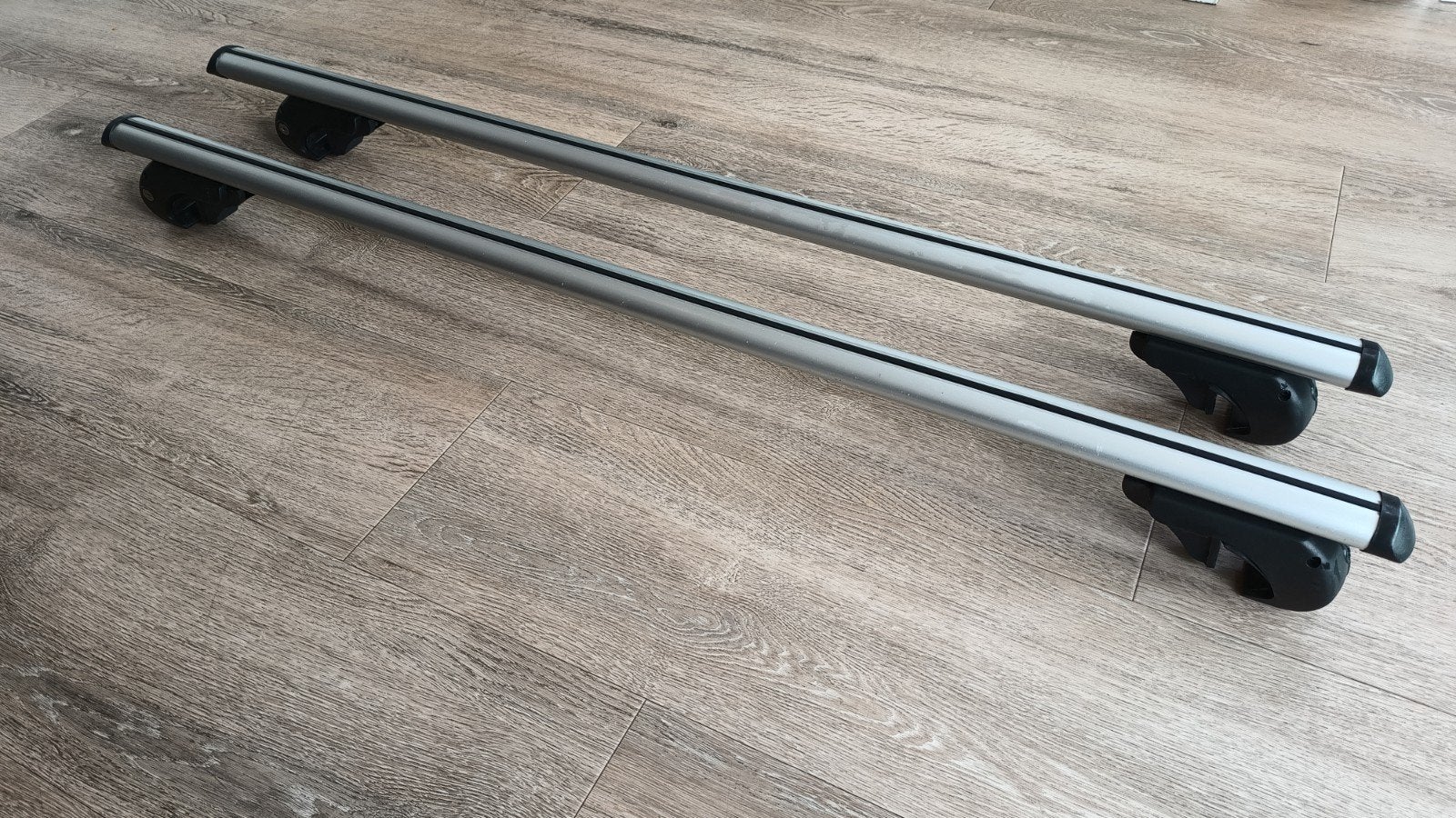 Universele dakdragers 120 cm met slot, incl. 2 sleutels, Ophalen, Gebruikt