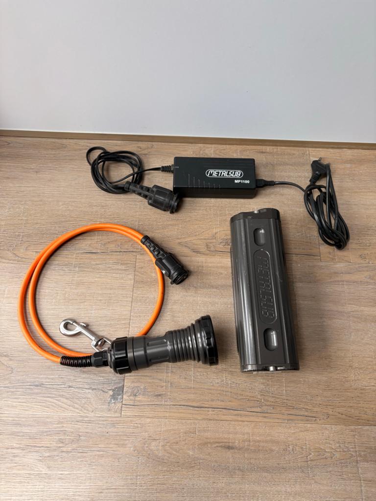 Metalsub kabellamp KL1242 LED, Watersport en Boten, Duiken, Ophalen of Verzenden, Gebruikt, Duiklamp