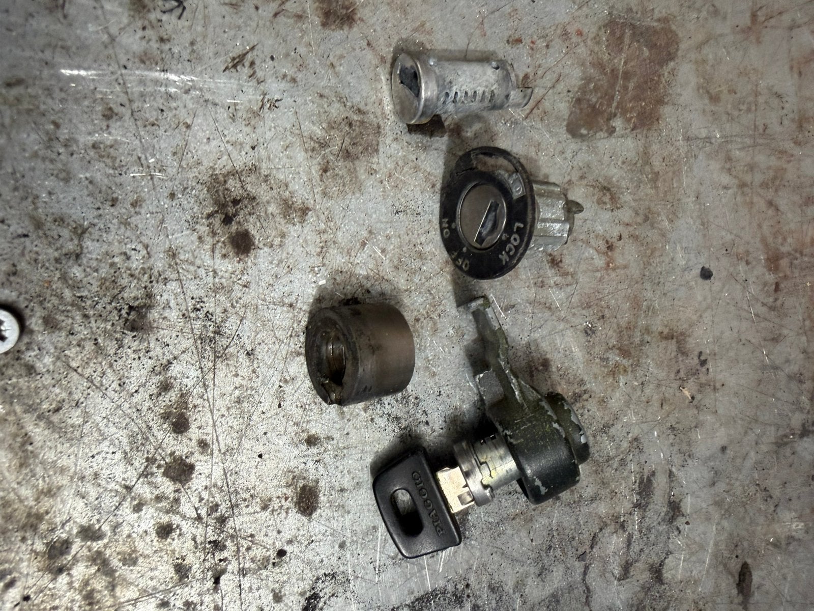 Piaggio zip type 1/2/3 contactslot 50cc 125cc 180cc, Ophalen of Verzenden